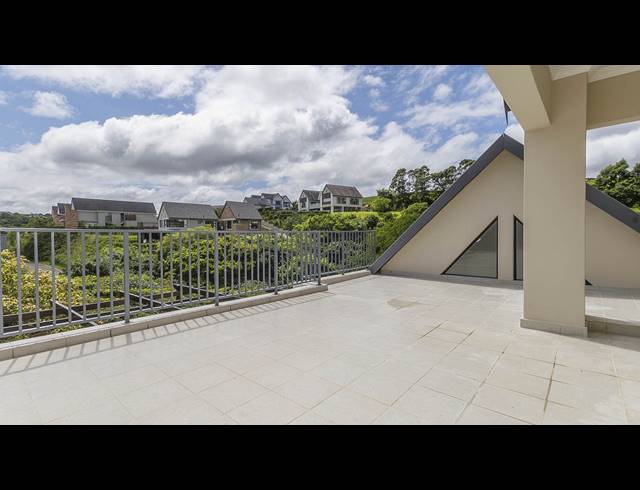 4 BEDROOM HOUSE FOR SALE IN COTSWOLD DOWNS GOLF & COUNTRY ESTATE